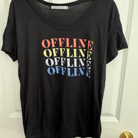 Black short sleeve tee with OFFLINE in various colors size large - Picture 1 of 3